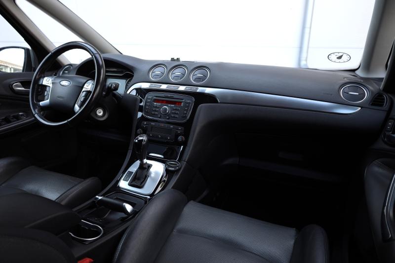 Ford - S-MAX - pic14