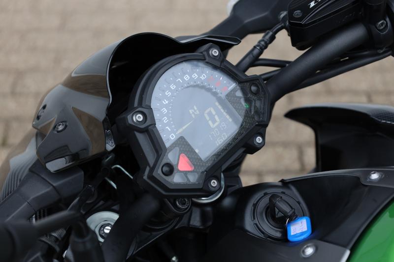 Kawasaki - Z - pic8