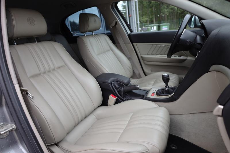 Alfa Romeo - 159 - pic15