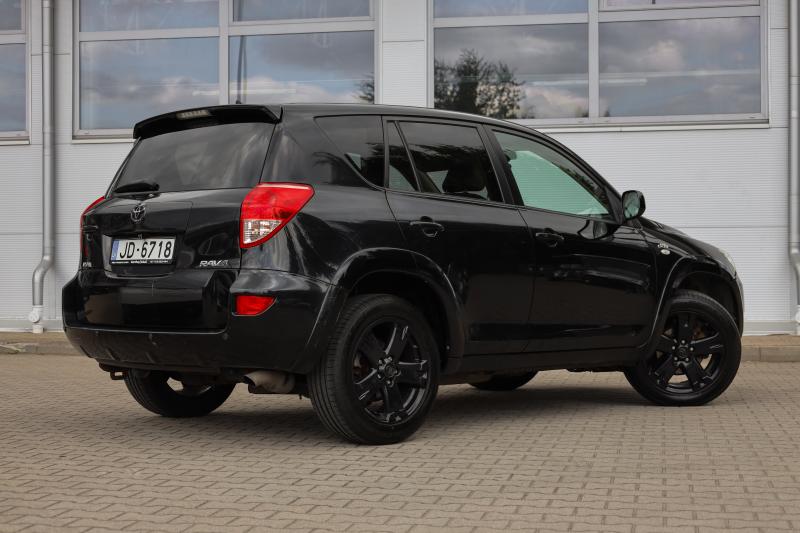 Toyota - RAV4 - pic6