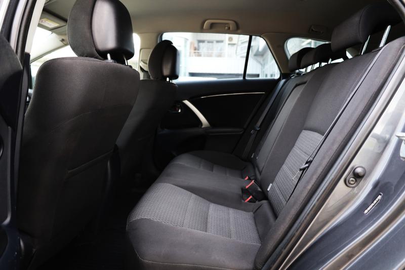 Toyota - Avensis - pic14