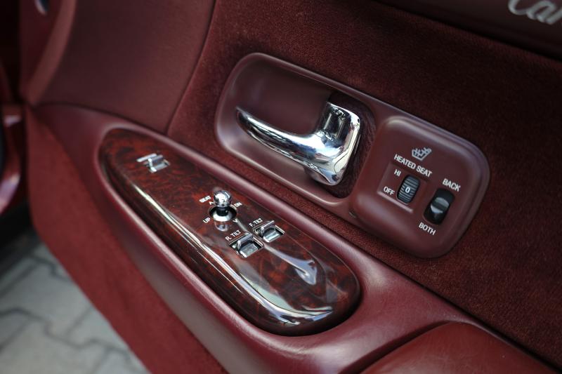 Lincoln - Town Car - pic28
