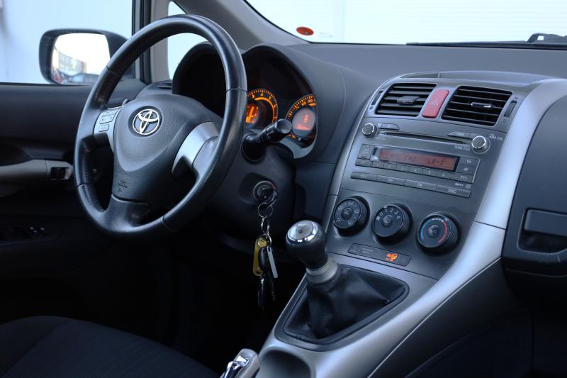 Toyota - Auris - pic7