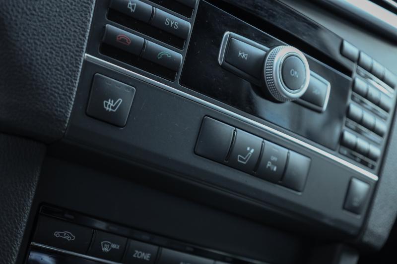 Mercedes-Benz - E300 - pic13