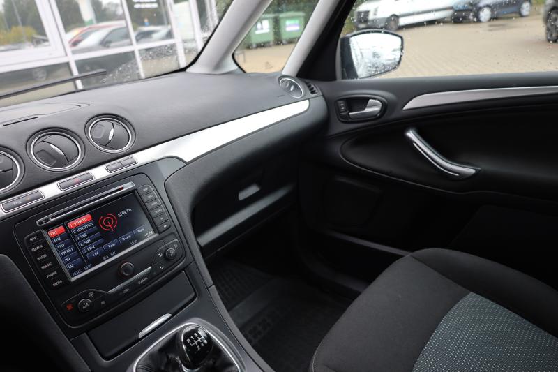 Ford - S-MAX - pic8