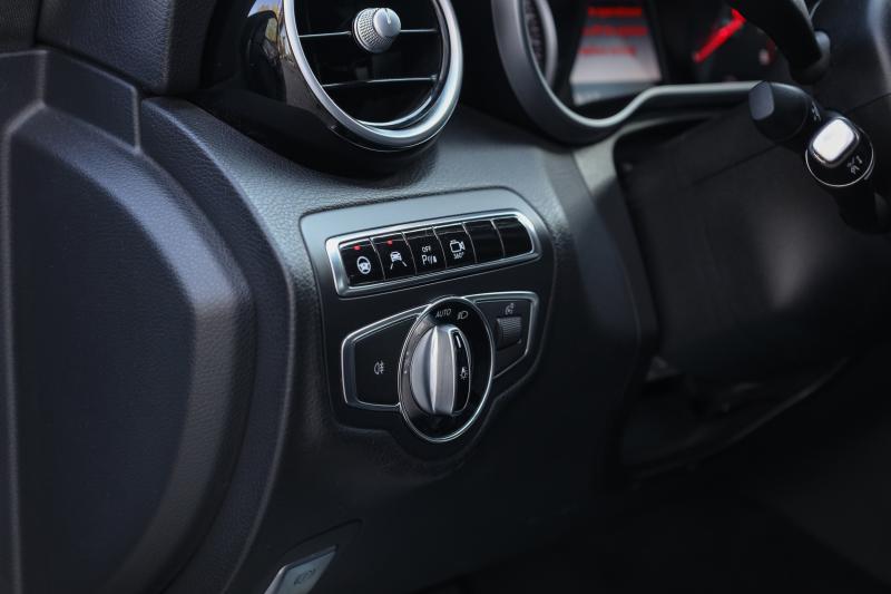 Mercedes-Benz - C350 - pic11