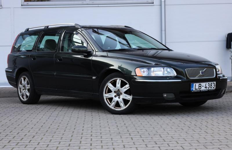 Volvo - V70 - pic4