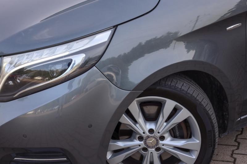 Mercedes-Benz - V250 - pic2
