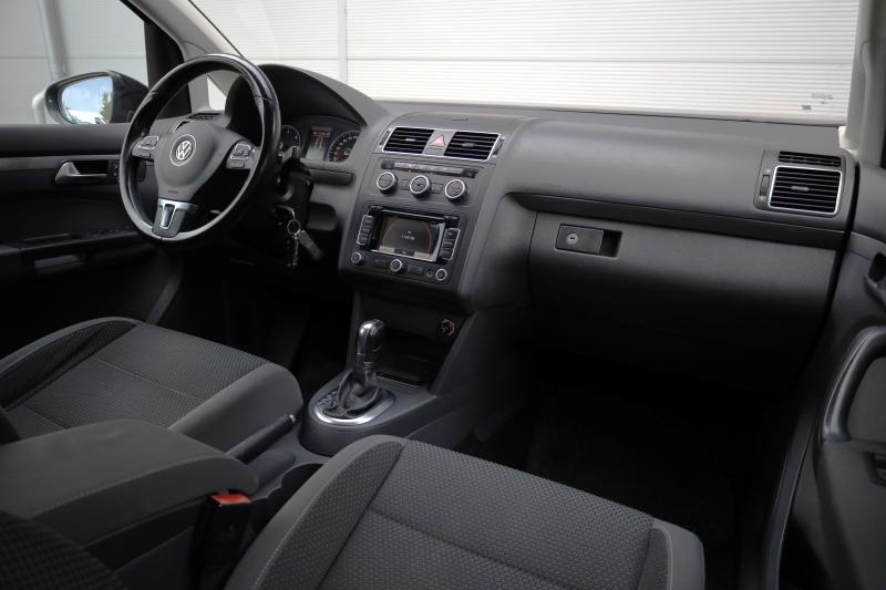 Volkswagen - Touran - pic14