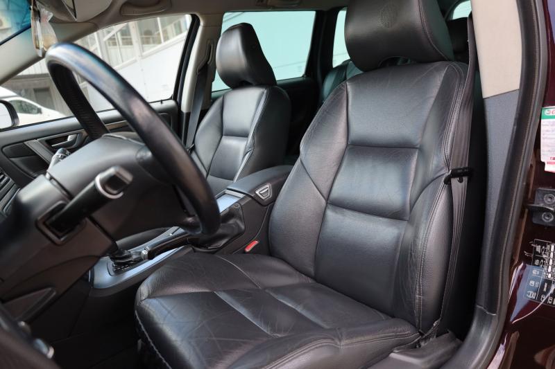 Volvo - V70 - pic13