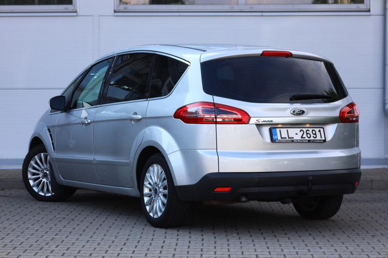 Ford - S-MAX - pic4