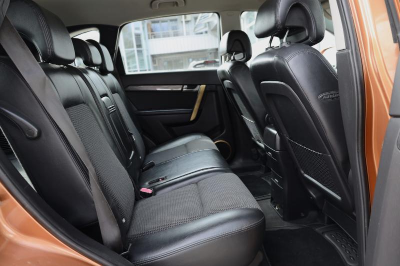 Chevrolet - Captiva - pic13