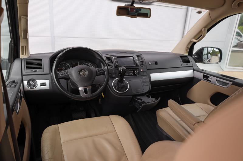 Volkswagen - Multivan - pic12