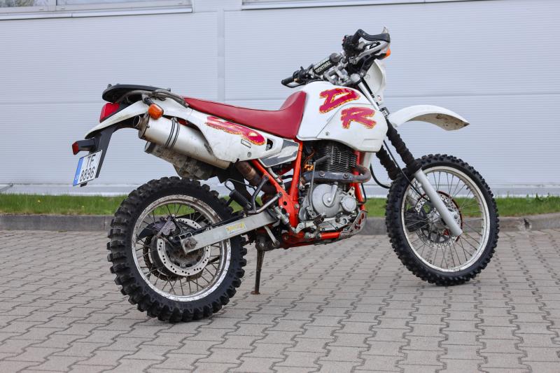 Suzuki - DR - pic9