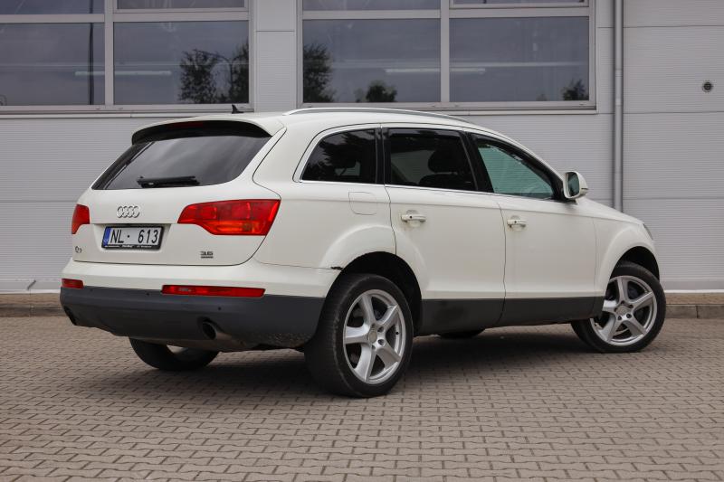 Audi - Q7 - pic6