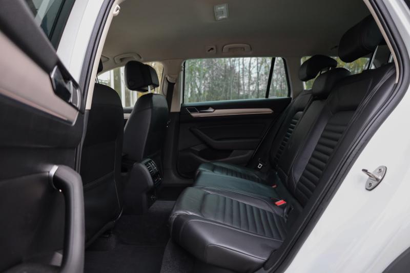 Volkswagen - Passat Alltrack - pic18