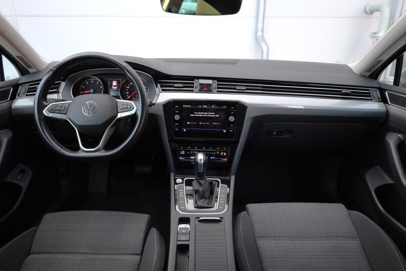 Volkswagen - Passat - pic8