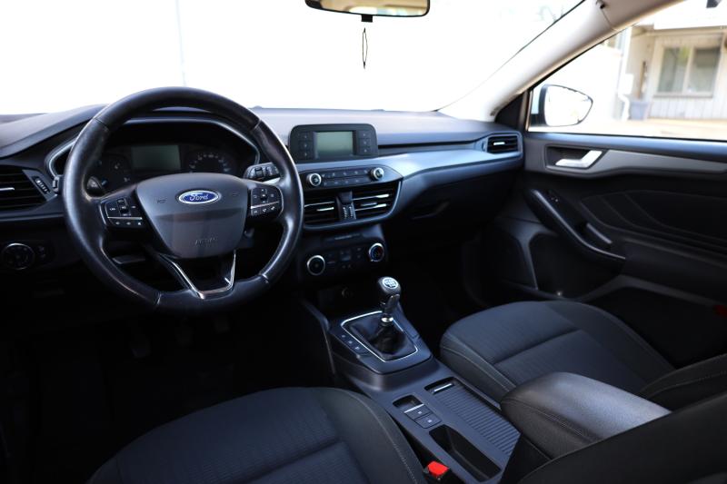 Ford - Focus - pic8