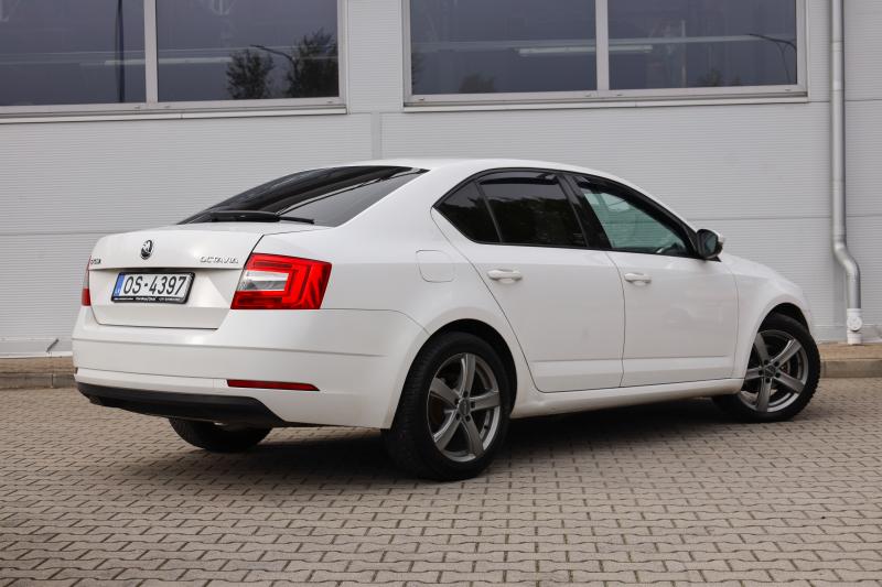 Skoda - Octavia - pic6