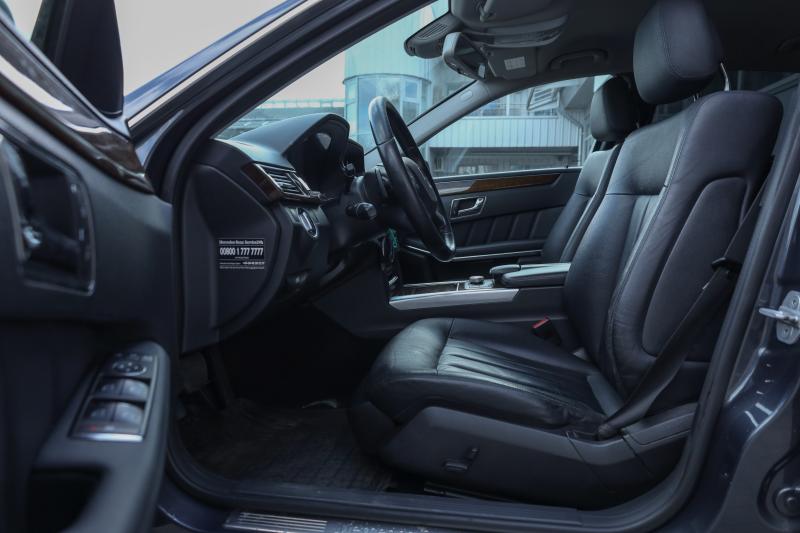 Mercedes-Benz - E300 - pic9