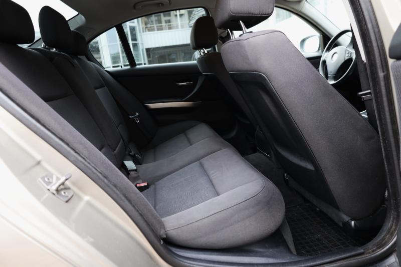 BMW - 318 - pic17