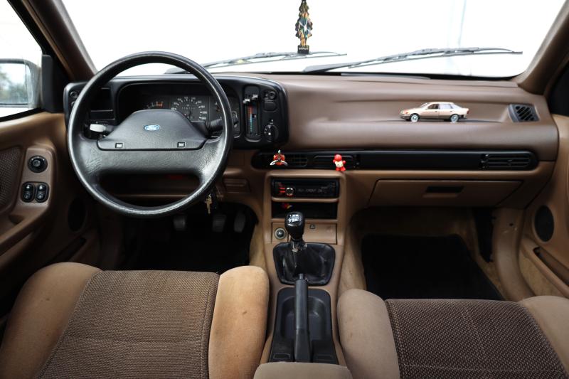 Ford - Scorpio - pic8