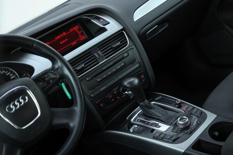 Audi - A4 - pic11