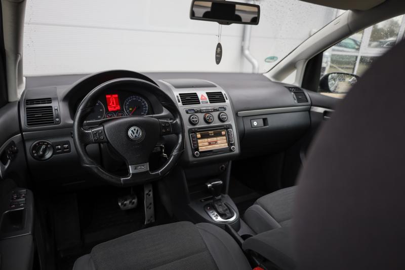Volkswagen - Touran - pic10