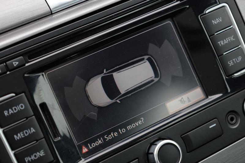 Volkswagen - Passat - pic22