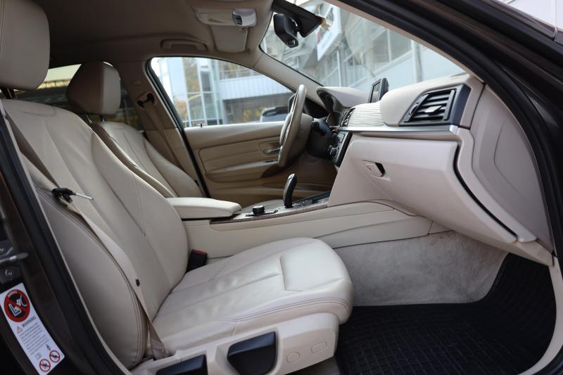 BMW - 320 - pic15