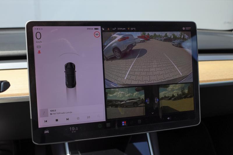 Tesla - Model 3 - pic18