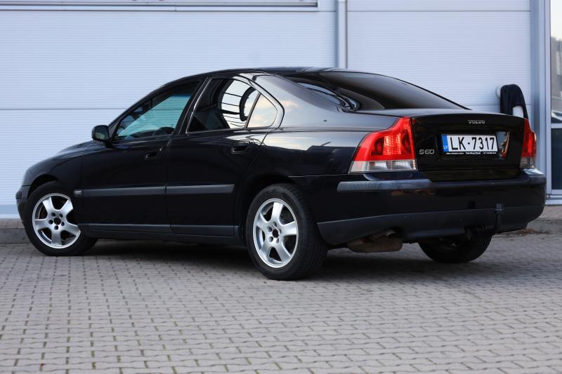 Volvo - S60 - pic4