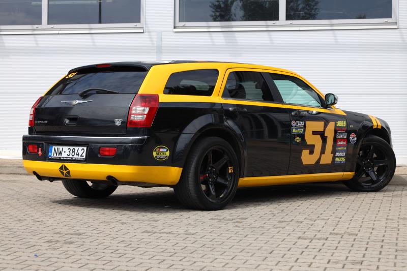 Chrysler - 300C - pic8