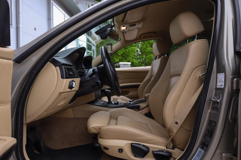BMW - 320 - pic11