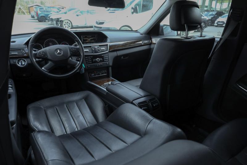 Mercedes-Benz - E300 - pic11