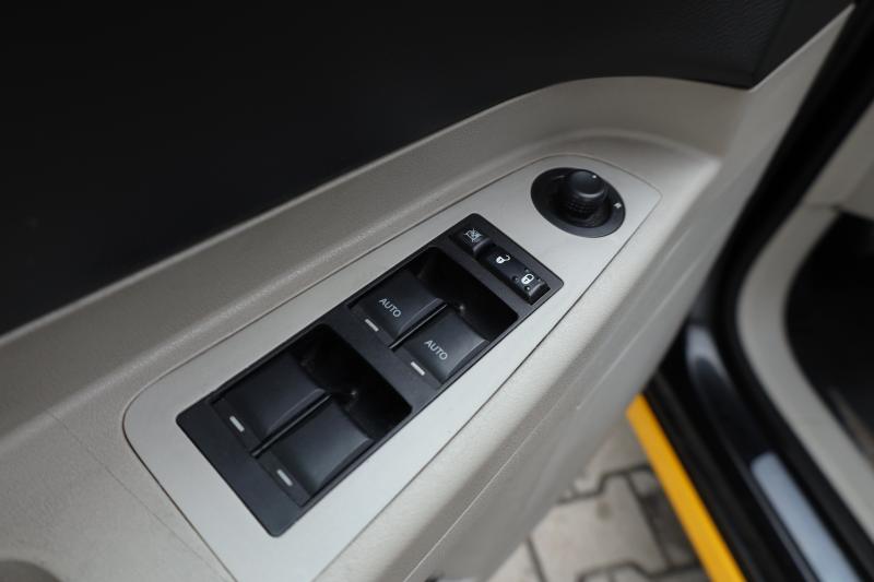 Chrysler - 300C - pic22