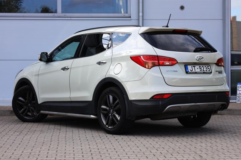 Hyundai - Santa Fe - pic4