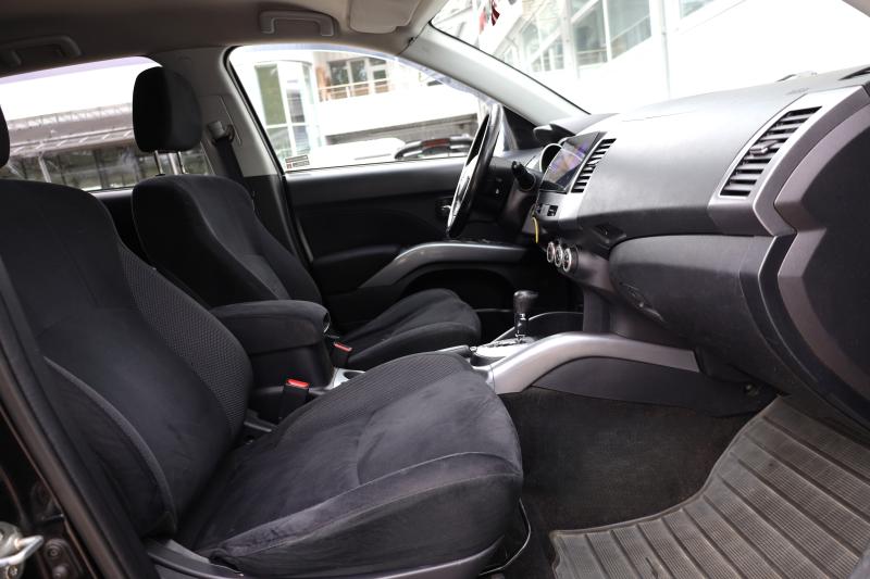 Mitsubishi - Outlander - pic12