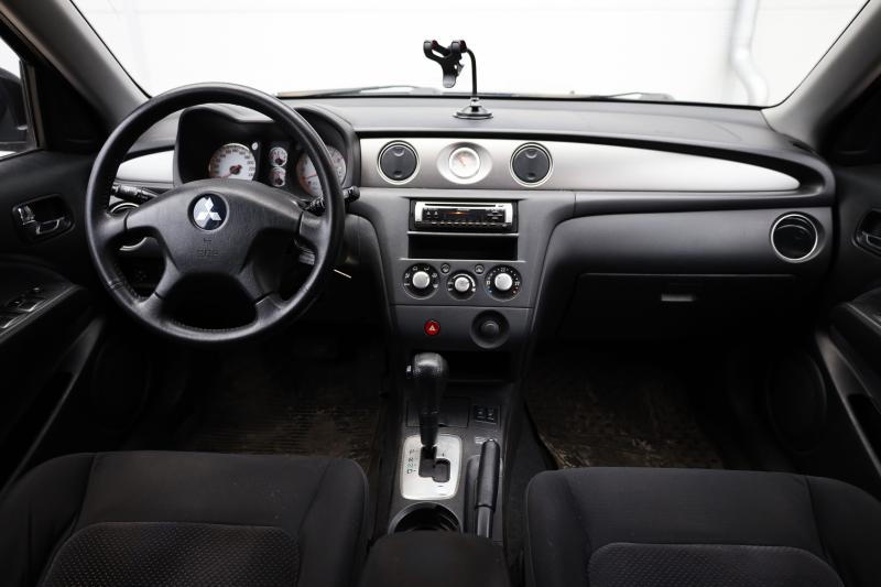 Mitsubishi - Outlander - pic6