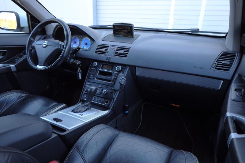 Volvo - XC90 - pic9