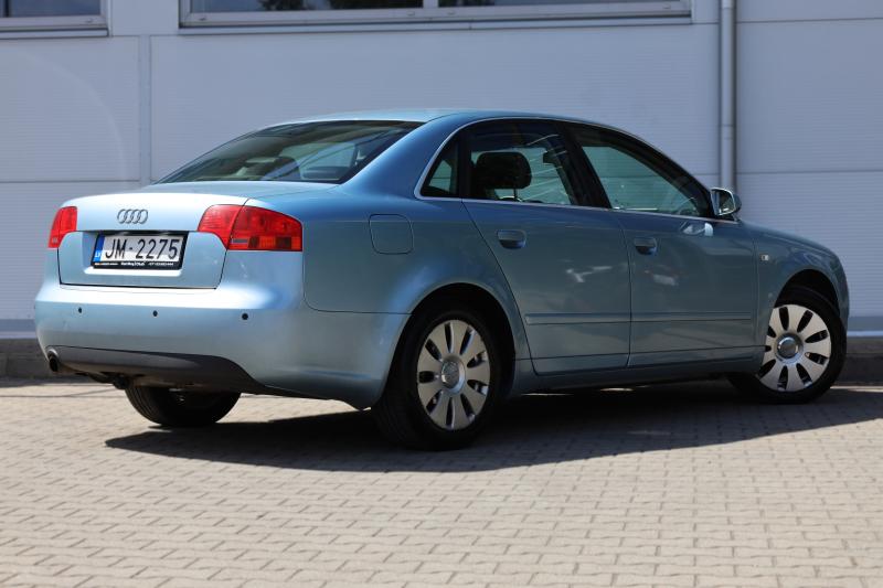 Audi - A4 - pic7