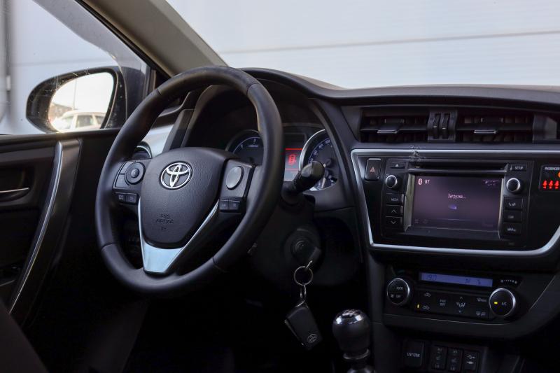 Toyota - Auris - pic16