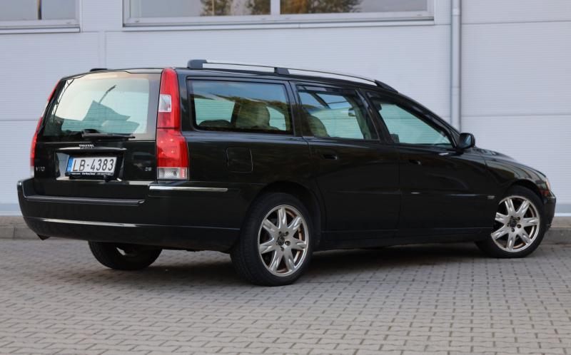 Volvo - V70 - pic6