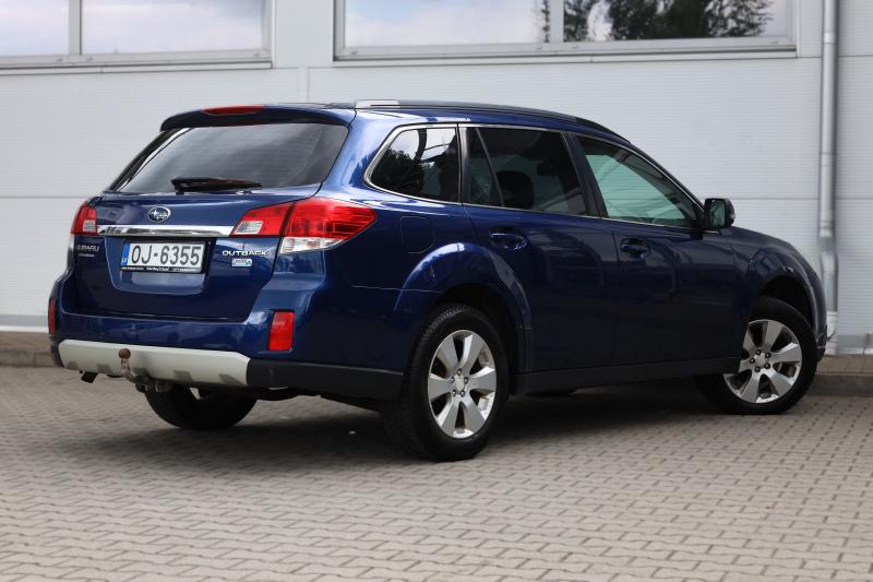 Subaru - Legacy - pic4