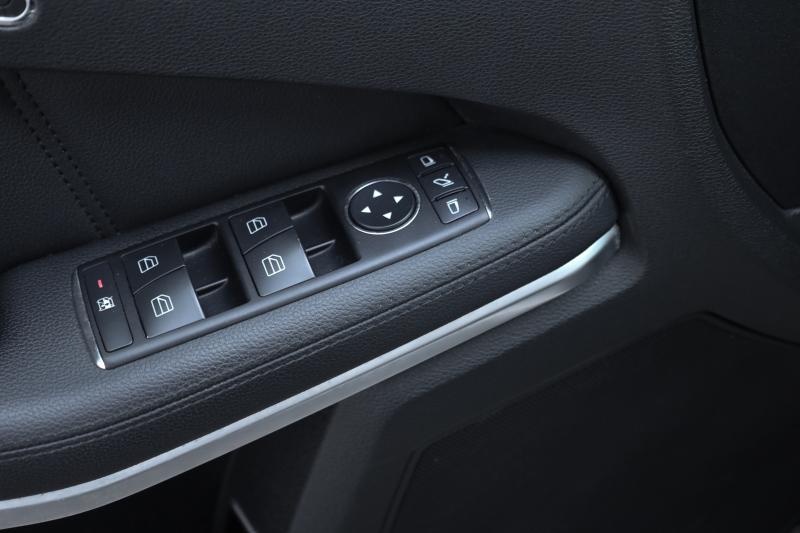 Mercedes-Benz - E300 - pic21