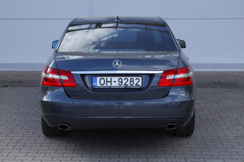 Mercedes-Benz - E300 - pic7