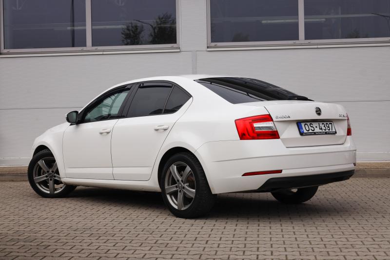 Skoda - Octavia - pic4