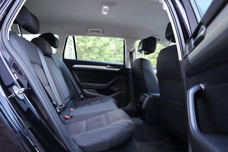 Volkswagen - Passat - pic7