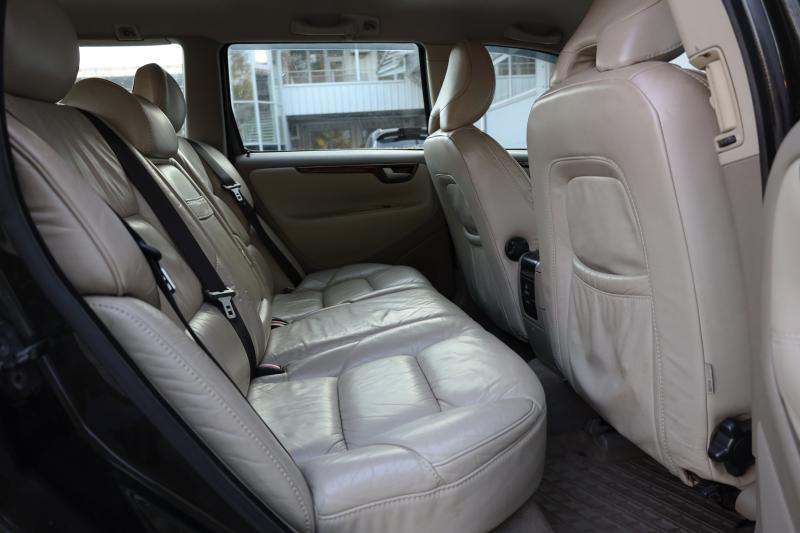 Volvo - V70 - pic14