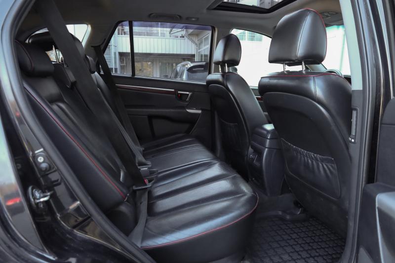 Hyundai - Santa Fe - pic12